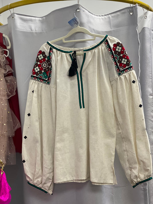Embroidered blouse/..жіноча вишиванка