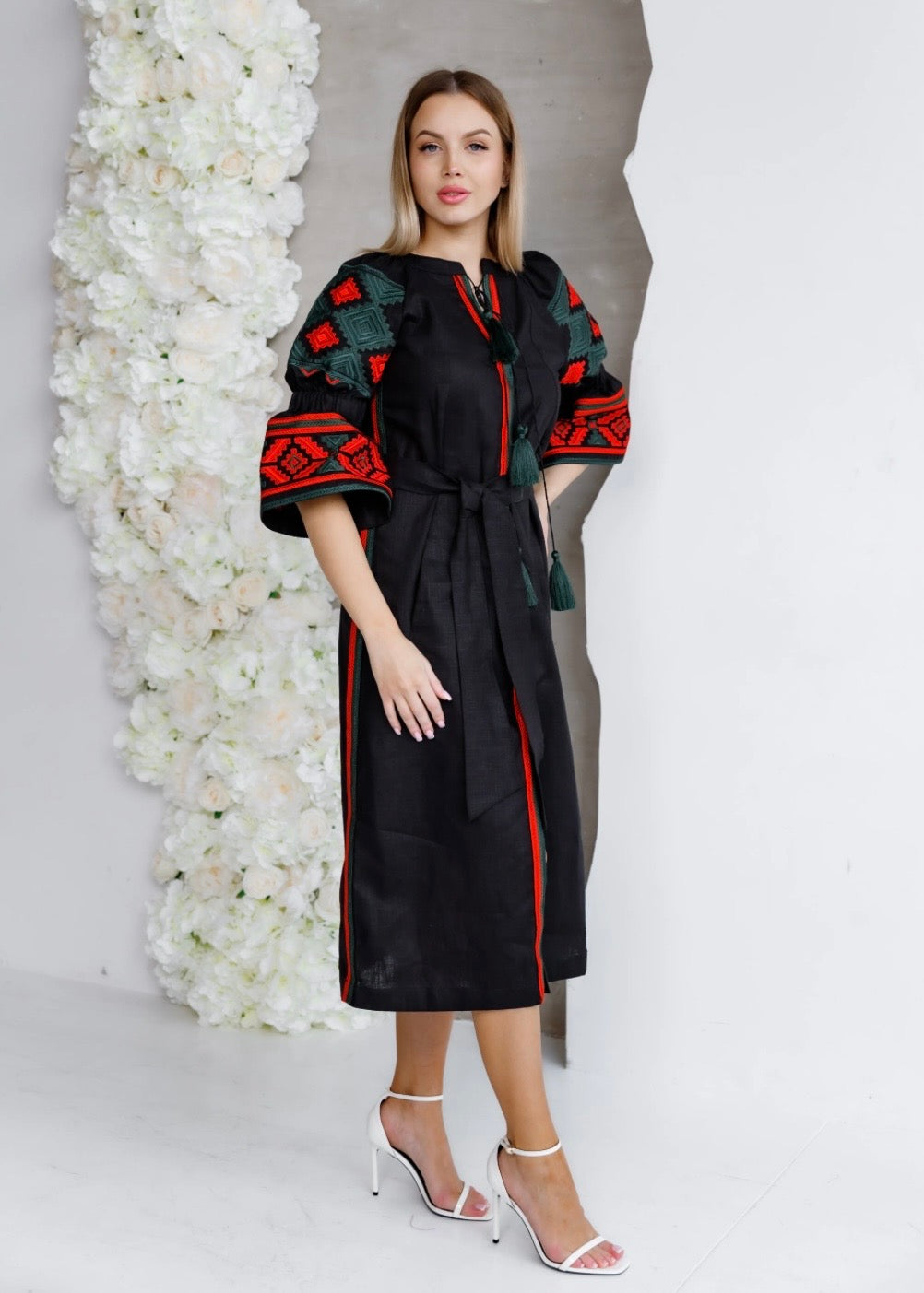 Embroidered dress/…Сукня вишита