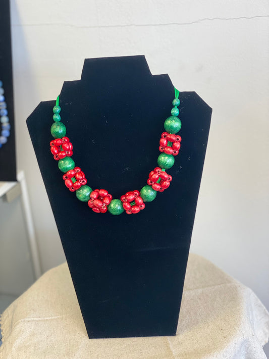 Деревʼяне намисто