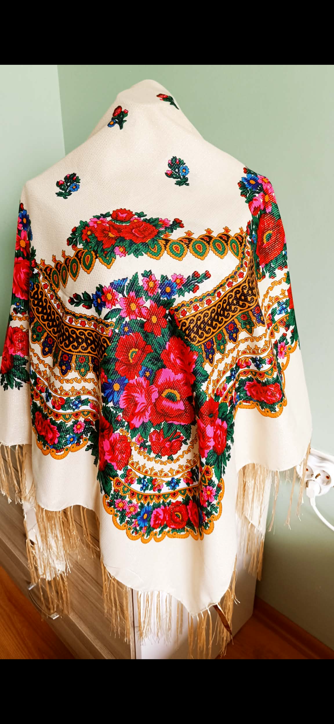 Embroidered scarf/ …хустина шальова