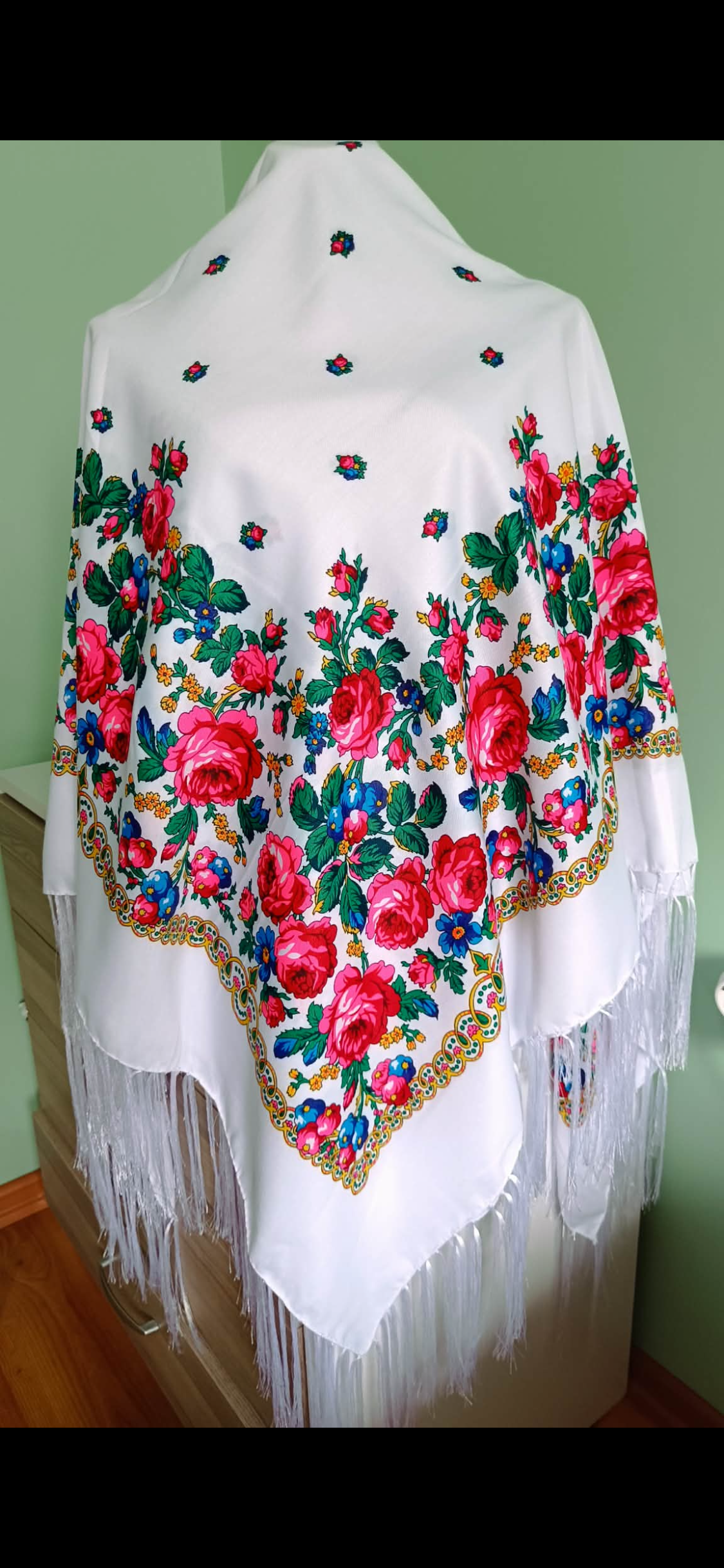 Embroidered scarf/ …хустина шальова