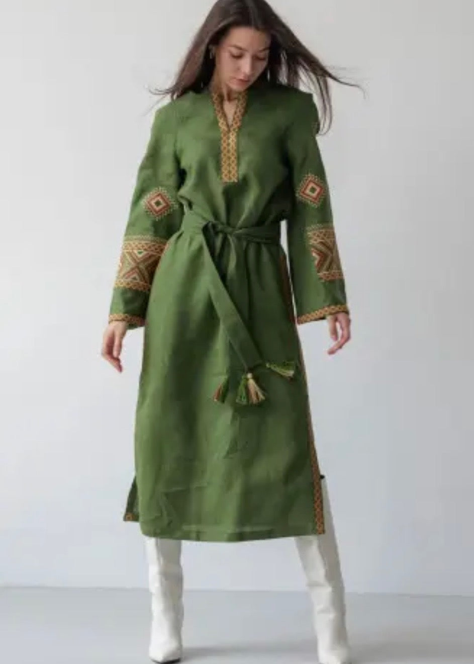 Traditional Vishivanka Dress (Green, Female)