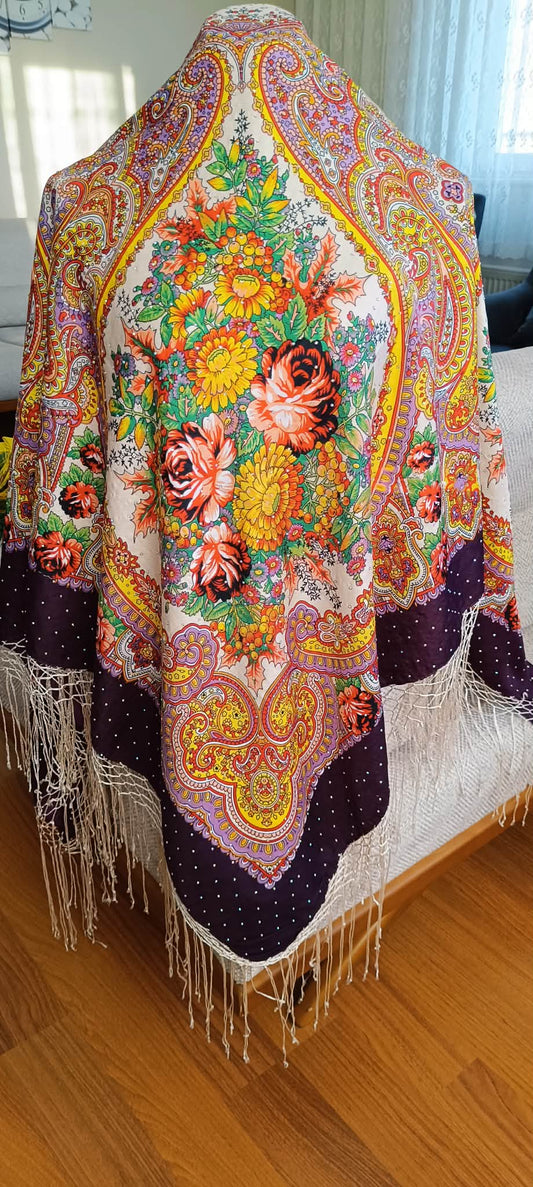Embroidered scarf/ шальова хустина з камінцями