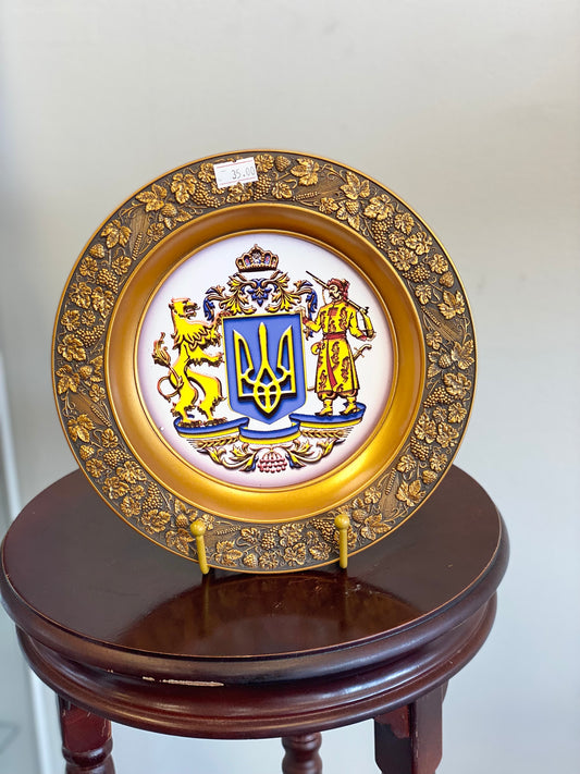 Decorative Ukrainian plate/..декоративна підвісна тарілка в українському стилі