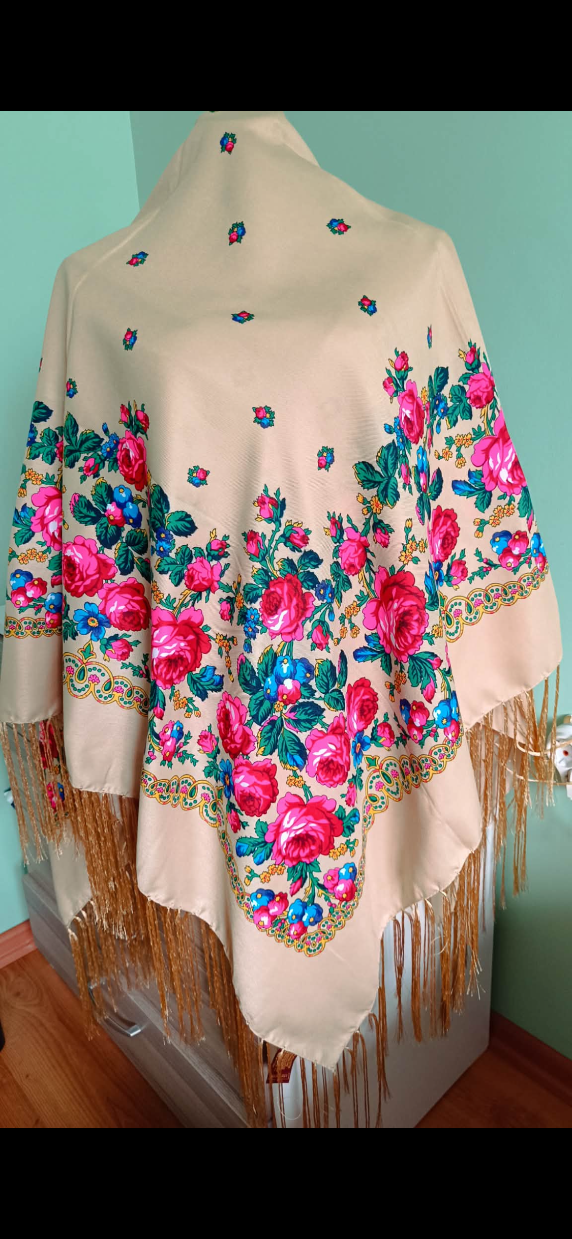 Embroidered scarf/ …хустина шальова