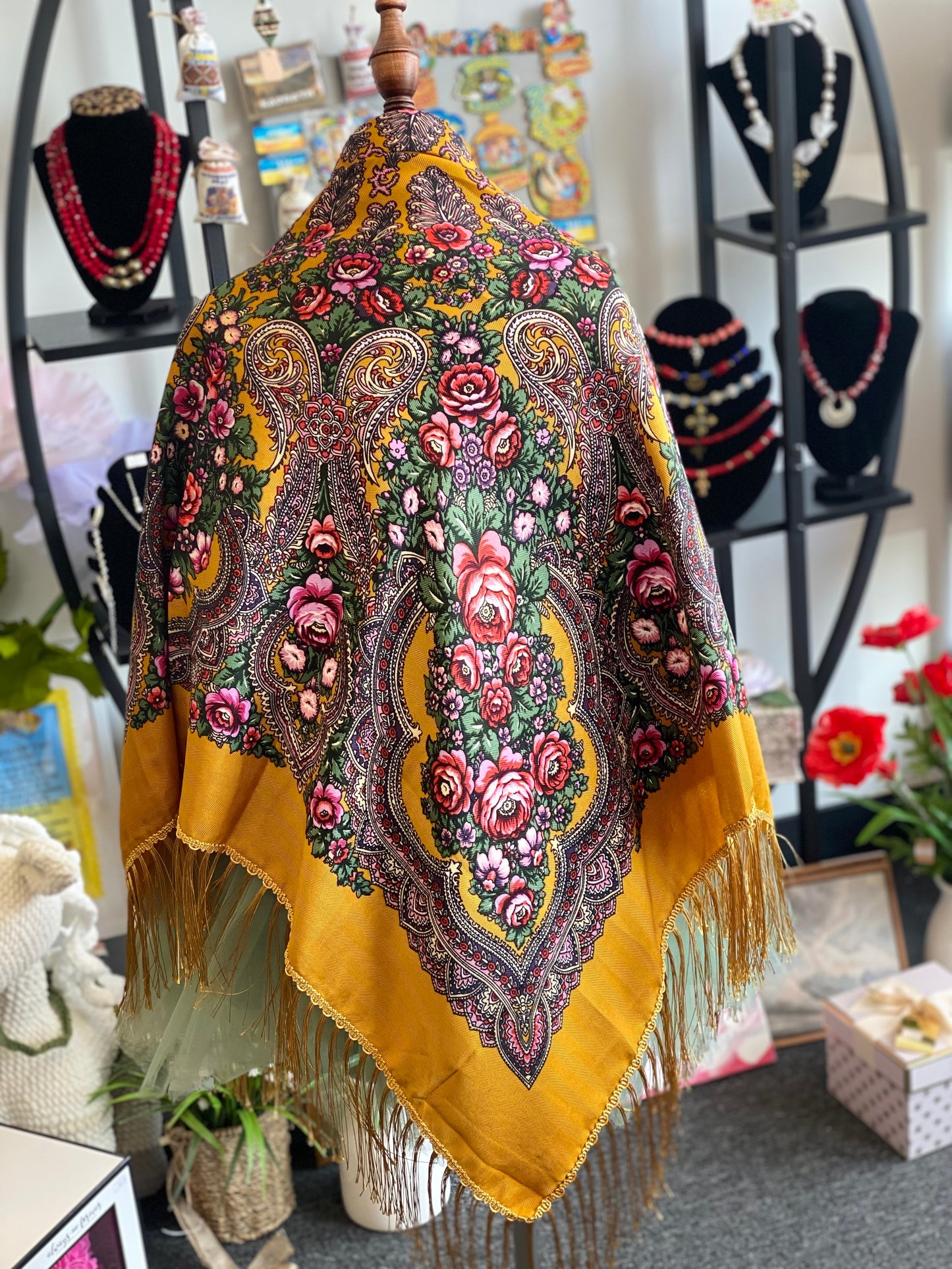 Хустина шальова